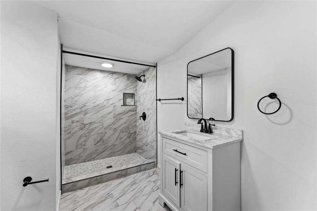2123 Burnett Avenue, Waco, TX 76706 2123 Burnett Avenue, Waco, TX 76706
