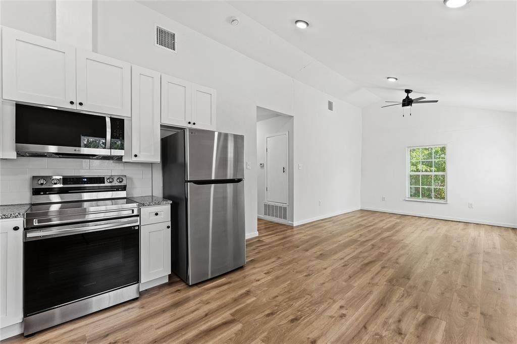2123 Burnett Avenue, Waco, TX 76706 2123 Burnett Avenue, Waco, TX 76706