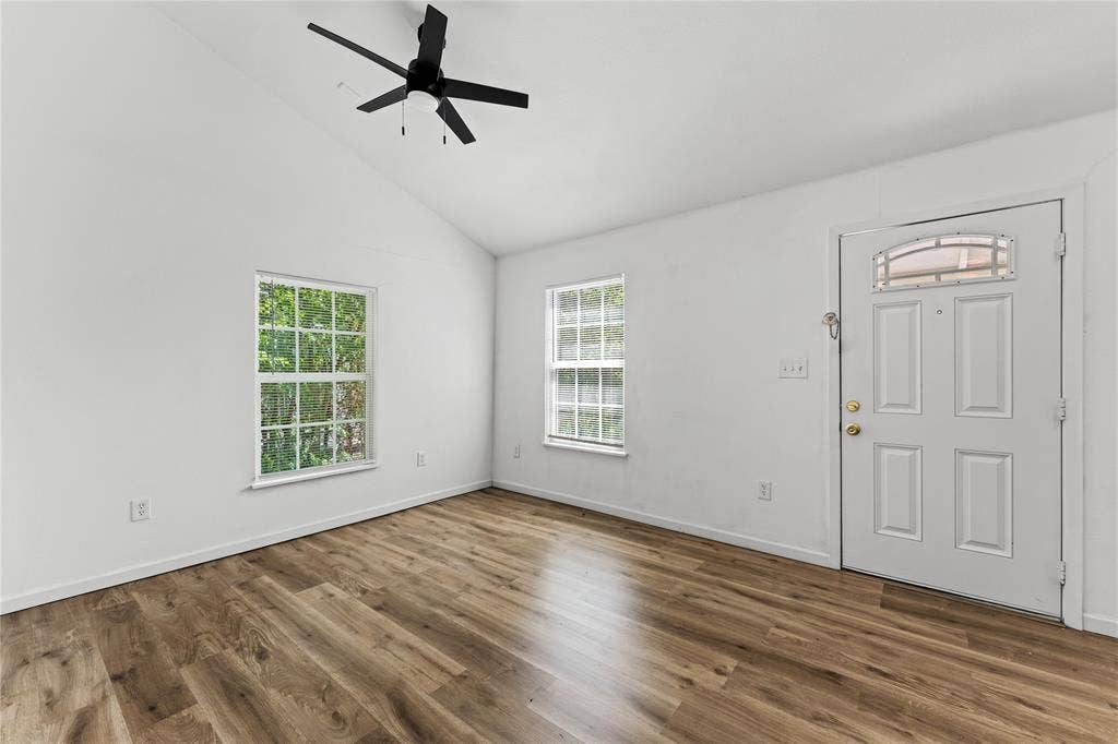 2123 Burnett Avenue, Waco, TX 76706 2123 Burnett Avenue, Waco, TX 76706
