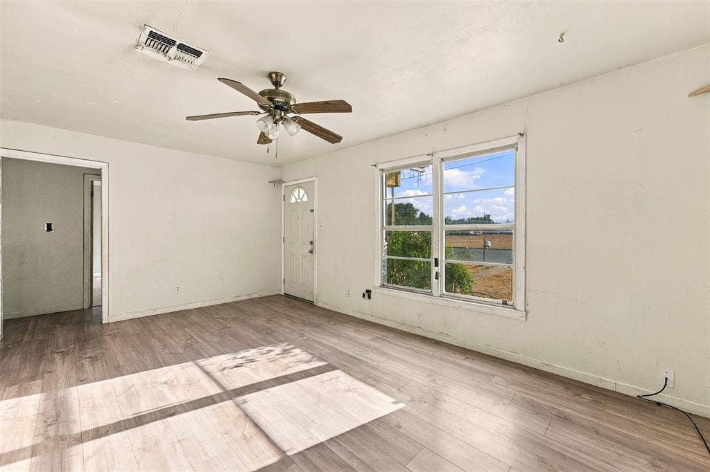 814 S Pierce Street, McGregor, TX 76657 814 S Pierce Street, McGregor, TX 76657