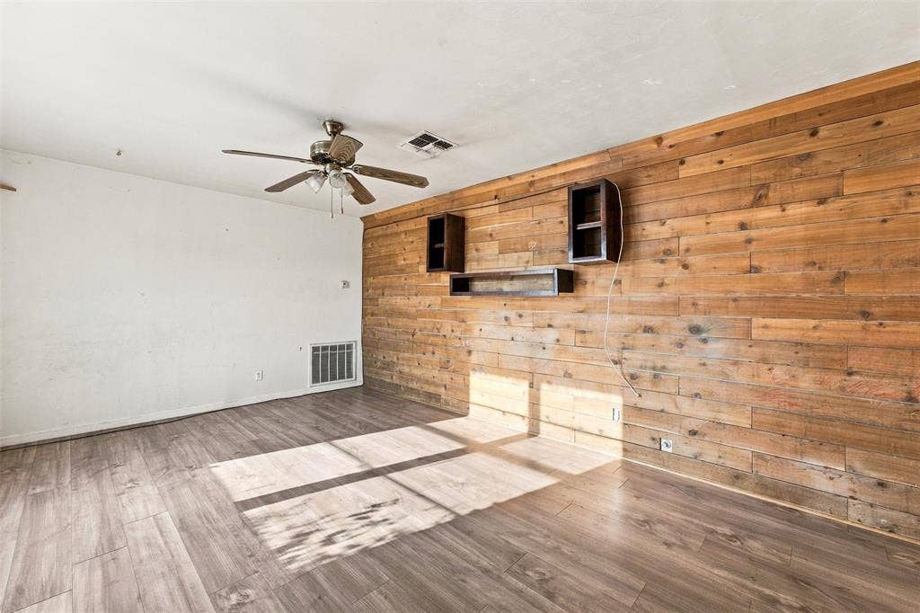 814 S Pierce Street, McGregor, TX 76657 814 S Pierce Street, McGregor, TX 76657