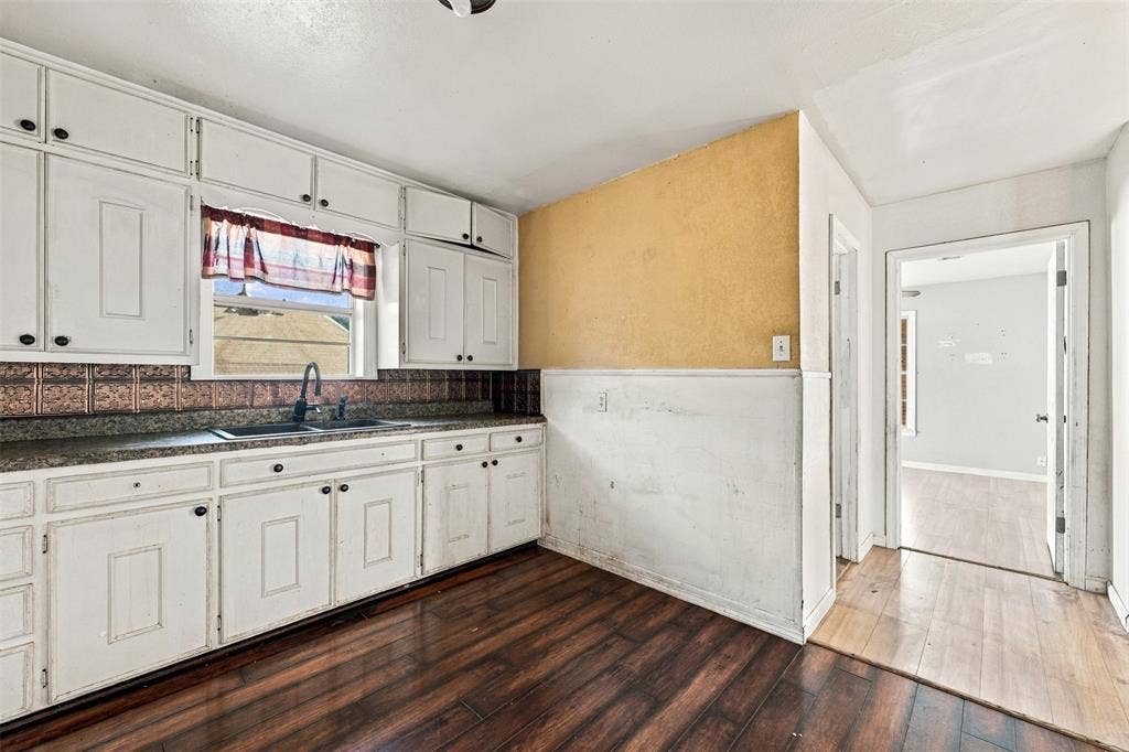 814 S Pierce Street, McGregor, TX 76657 814 S Pierce Street, McGregor, TX 76657