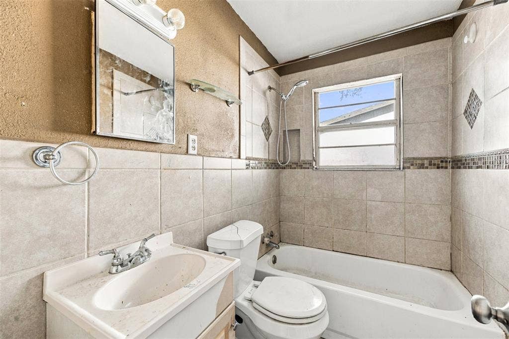 814 S Pierce Street, McGregor, TX 76657 814 S Pierce Street, McGregor, TX 76657