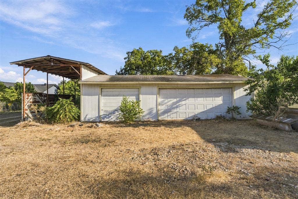 814 S Pierce Street, McGregor, TX 76657 814 S Pierce Street, McGregor, TX 76657