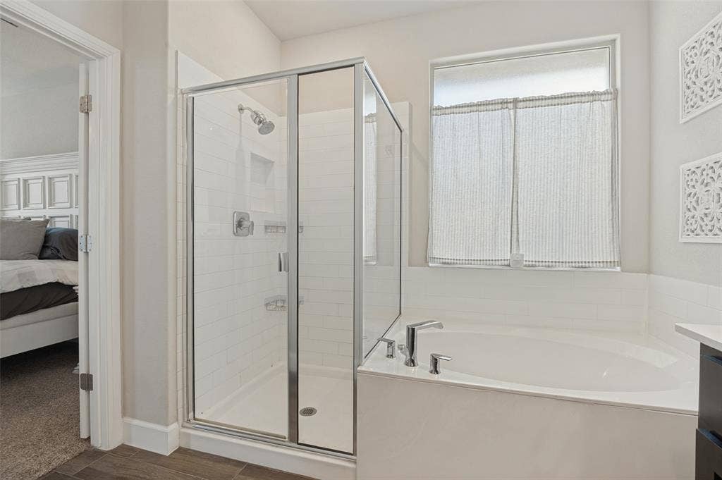641 Grove Park Lane, Midlothian, TX 76065
