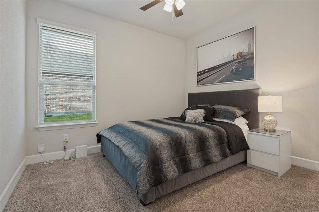 641 Grove Park Lane, Midlothian, TX 76065