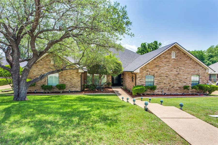 Property photo for 11905 Blue Creek Drive, Fort Worth, TX