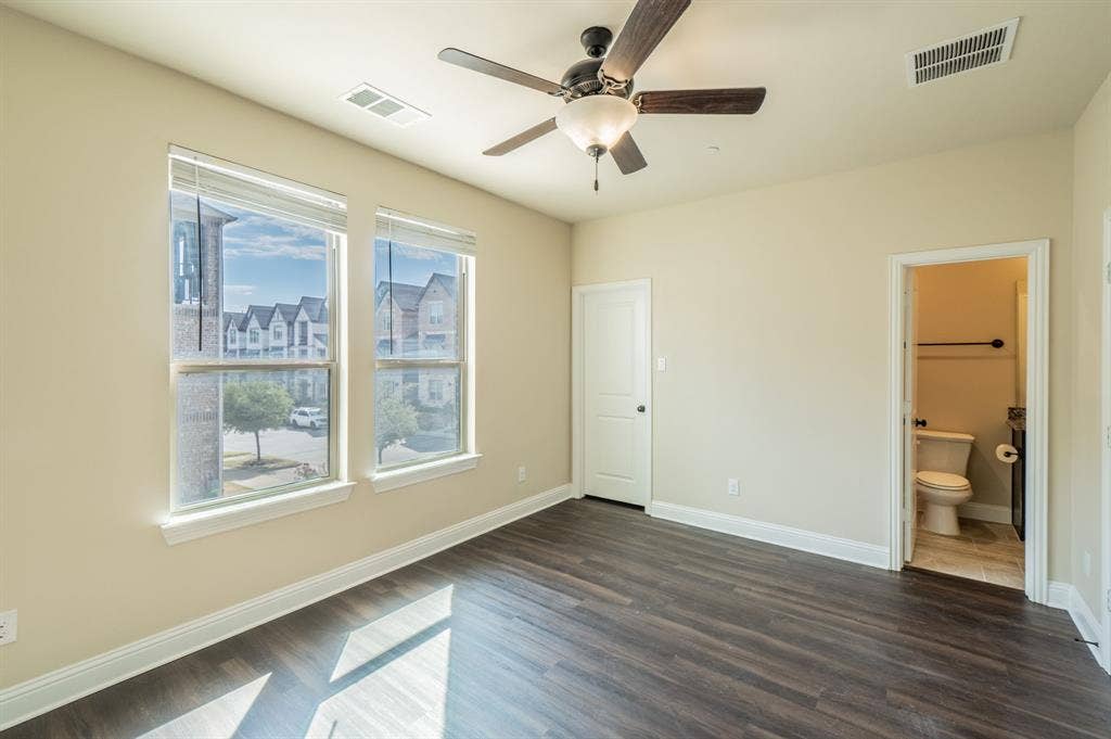 4110 Shavano Drive, Frisco, TX 75034 Bedroom 2 on 2nd Floor with attached bath