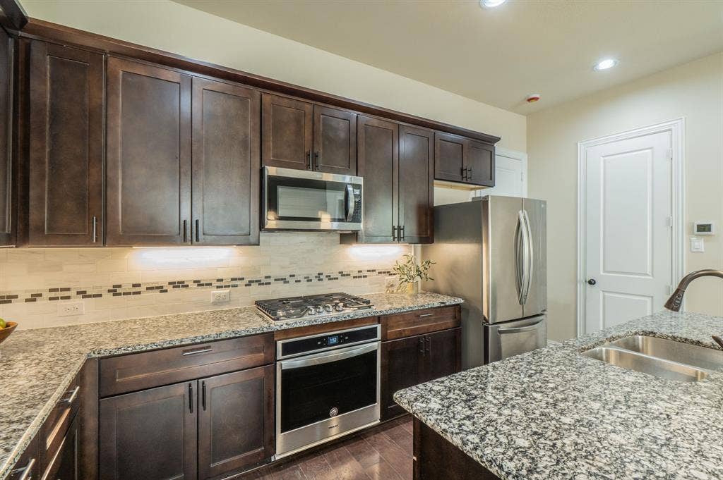 4110 Shavano Drive, Frisco, TX 75034 4110 Shavano Drive, Frisco, TX 75034