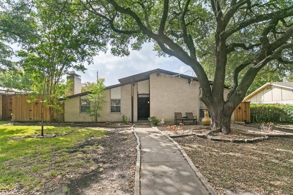 1412 Sequoia Drive, Plano, TX 75023 1412 Sequoia Drive, Plano, TX 75023