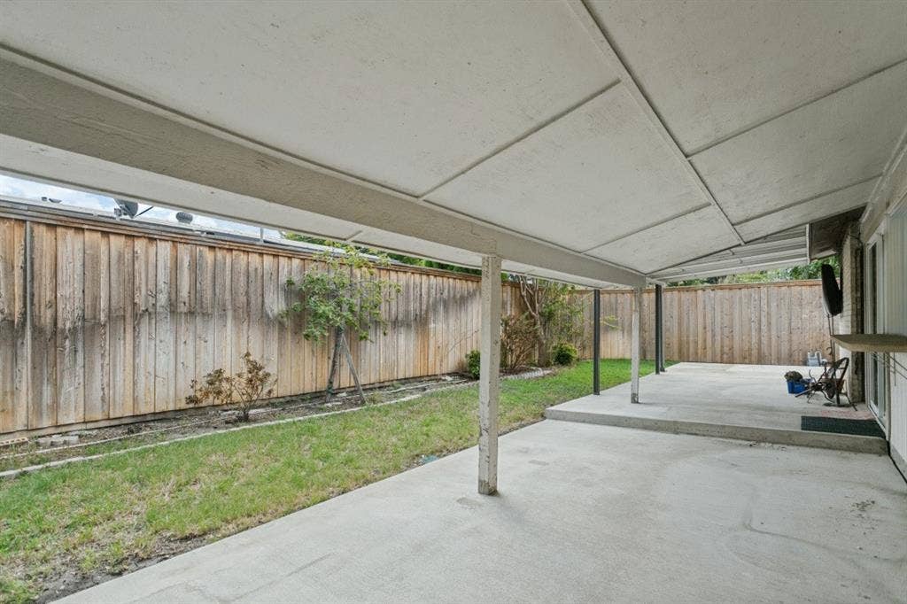1412 Sequoia Drive, Plano, TX 75023 1412 Sequoia Drive, Plano, TX 75023