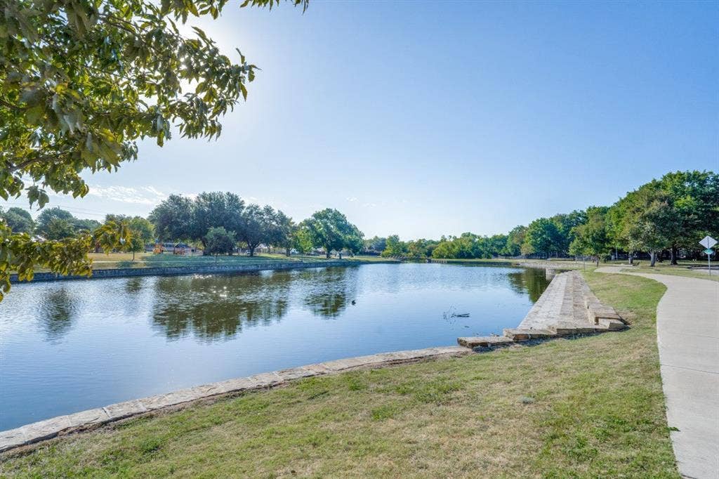 1412 Sequoia Drive, Plano, TX 75023 1412 Sequoia Drive, Plano, TX 75023