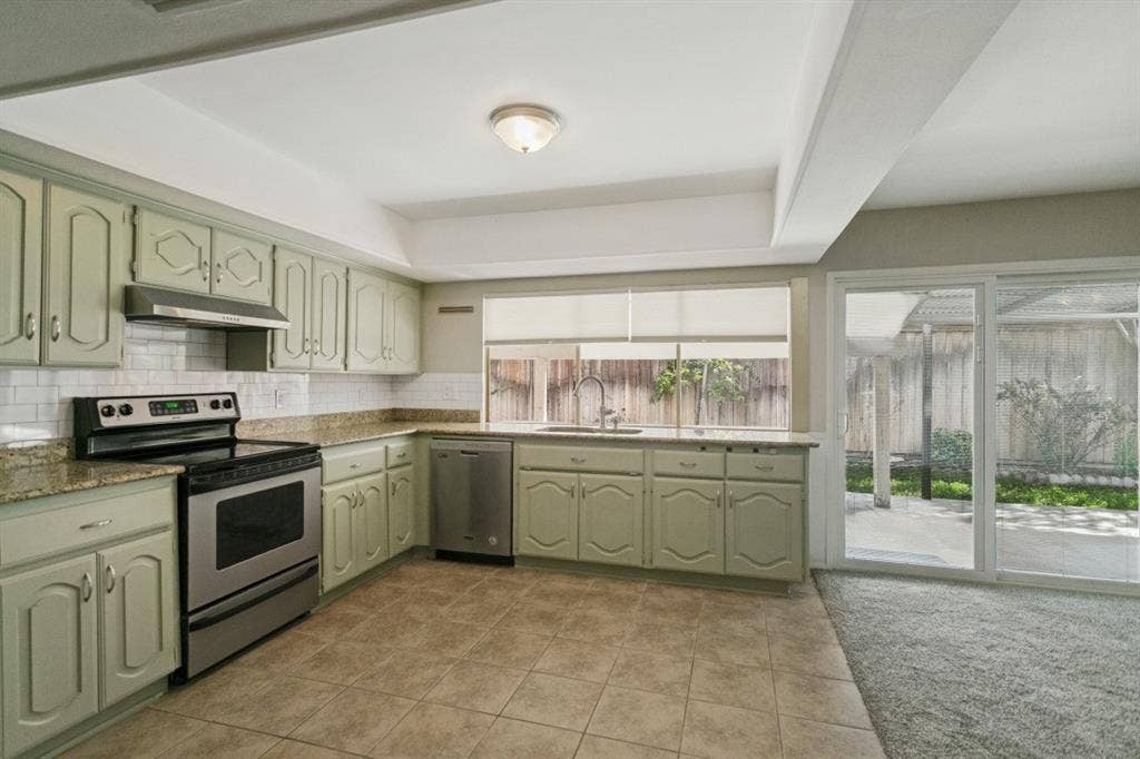 1412 Sequoia Drive, Plano, TX 75023 1412 Sequoia Drive, Plano, TX 75023