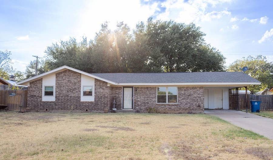 Property photo for 503 N Harding Street, Breckenridge, TX