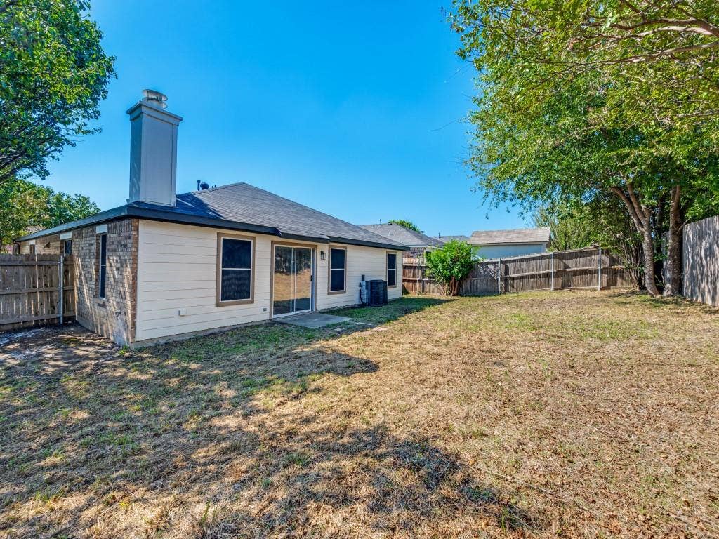1309 Dundee Drive, Arlington, TX 76002