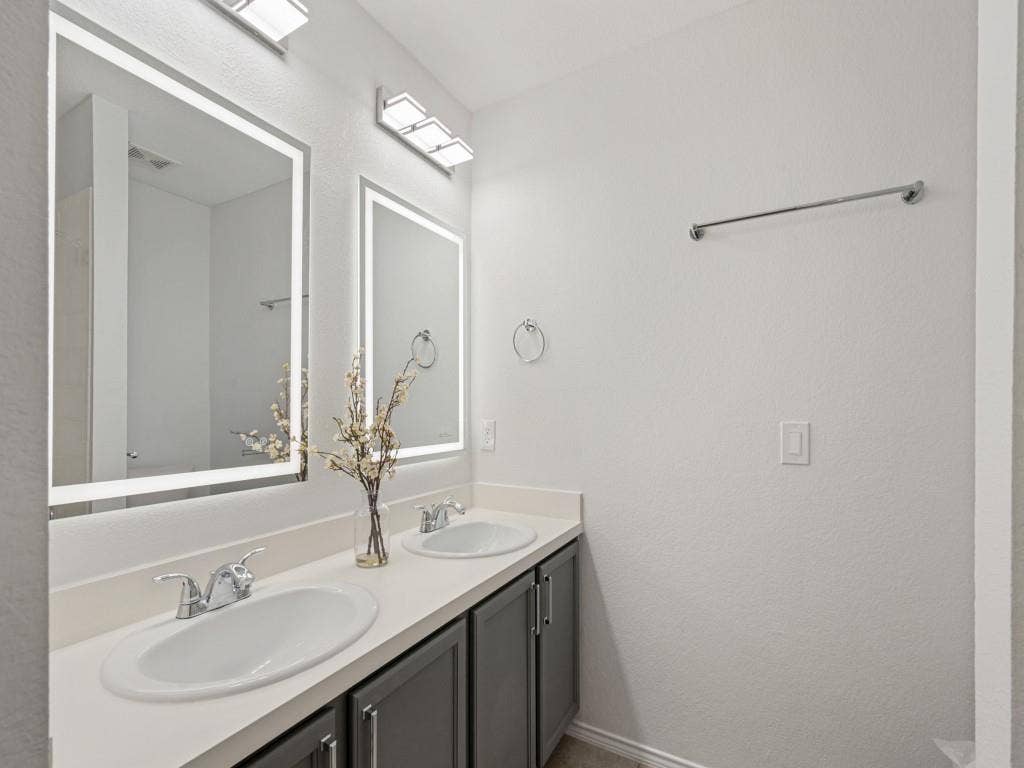 1309 Dundee Drive, Arlington, TX 76002