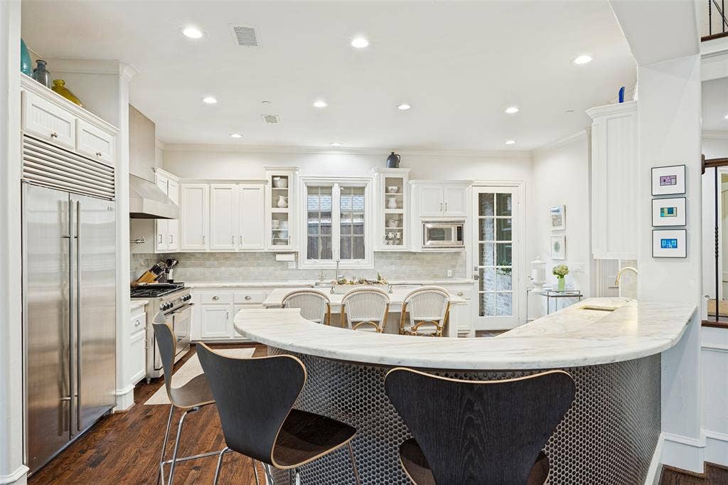 6523 Brookshire Drive, Dallas, TX 75230 6523 Brookshire Drive, Dallas, TX 75230