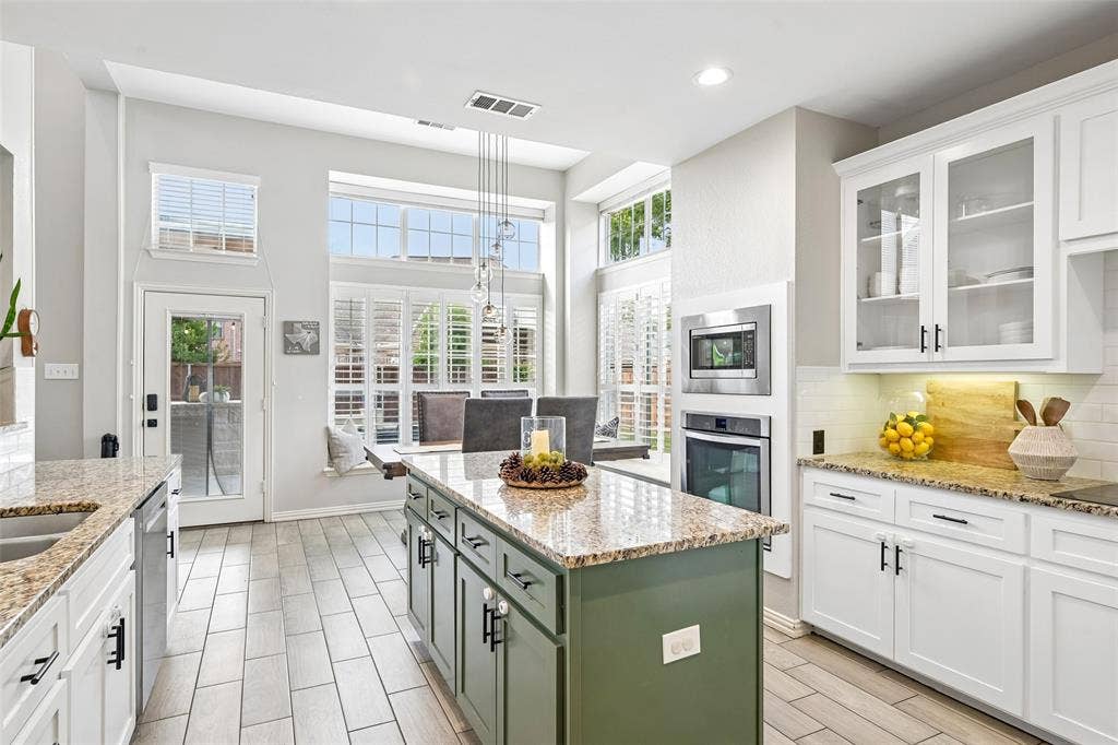520 Ironwood Drive, Keller, TX 76248