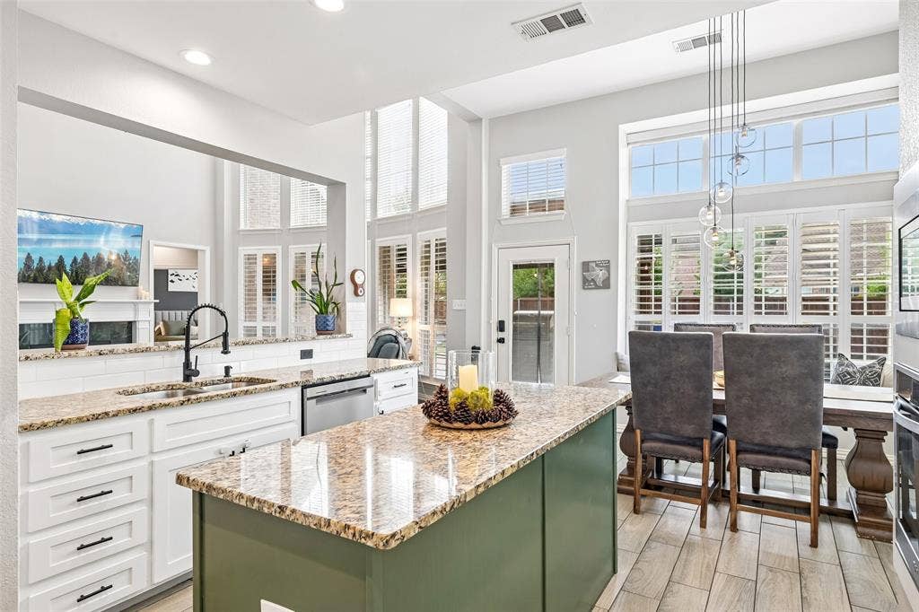 520 Ironwood Drive, Keller, TX 76248