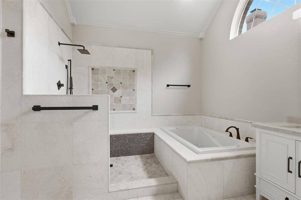 2313 Marblewood Drive, Plano, TX 75093 Luxurious