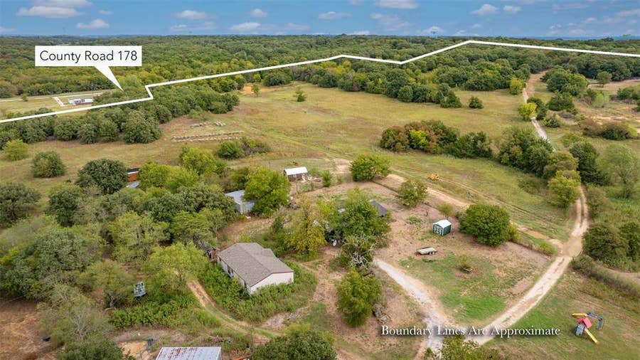 Property photo for 3211 Fm 678, Gainesville, TX