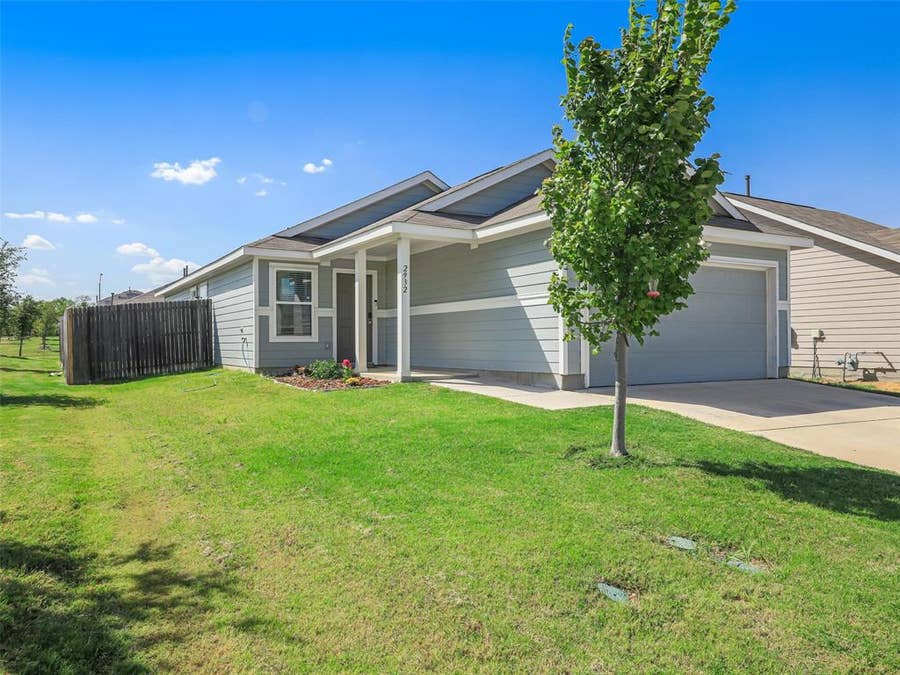 Property photo for 2932 Dora Drive, Fort Worth, TX