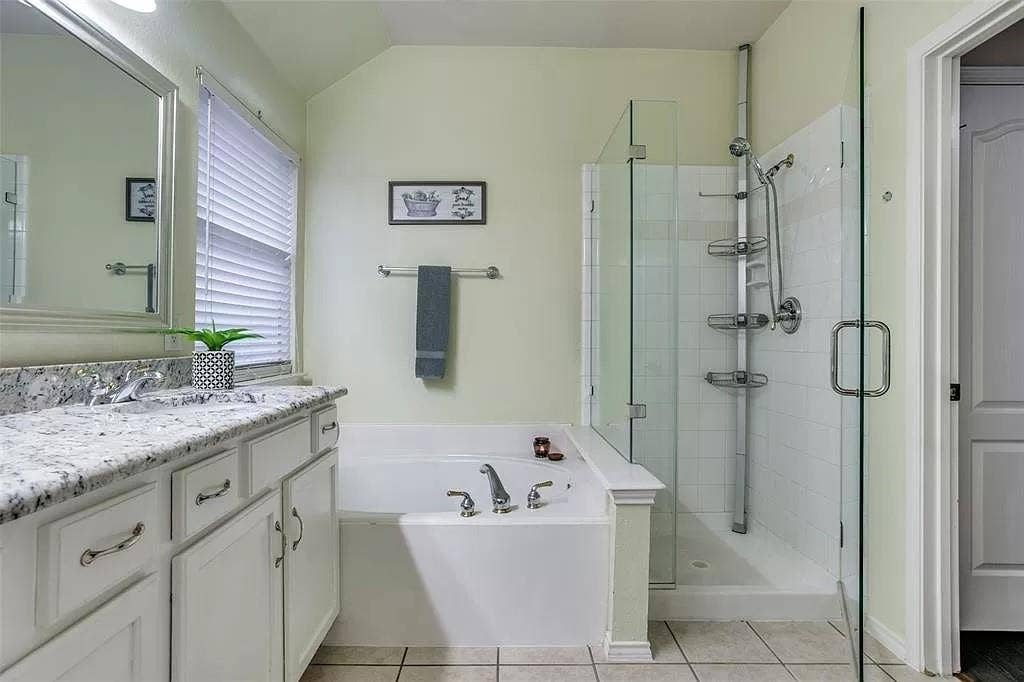 11348 Lockshire Drive, Frisco, TX 75035 11348 Lockshire Drive, Frisco, TX 75035