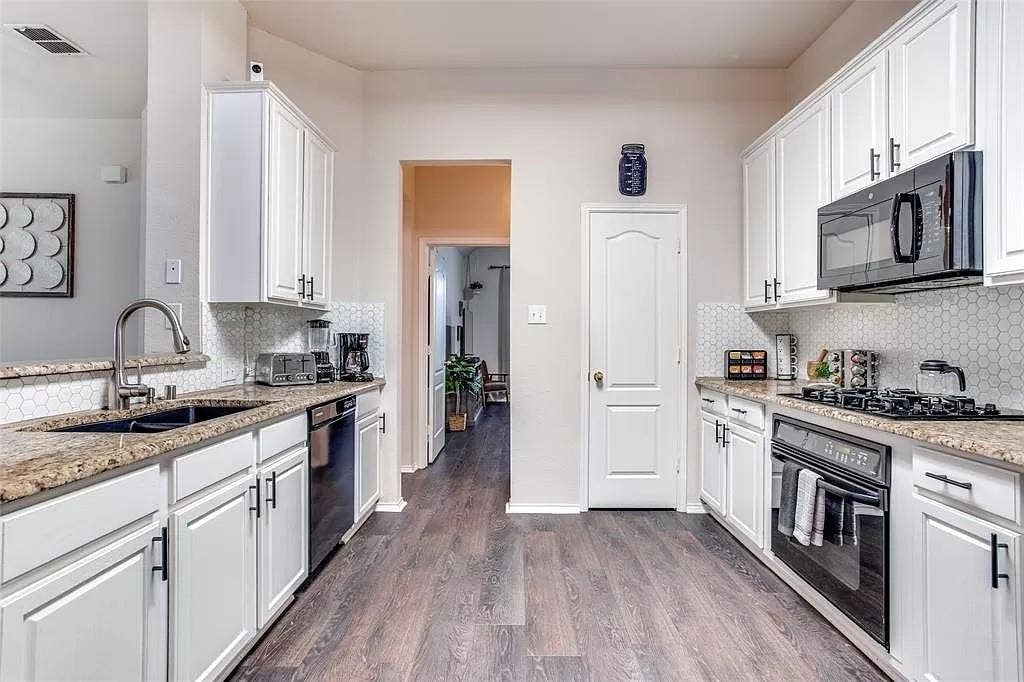 11348 Lockshire Drive, Frisco, TX 75035 11348 Lockshire Drive, Frisco, TX 75035