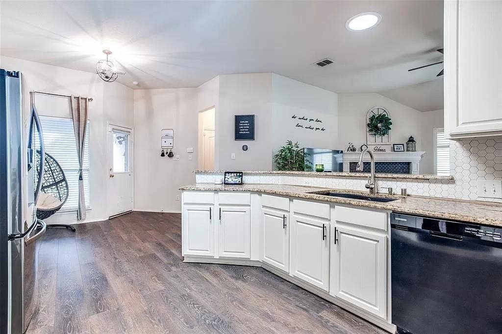 11348 Lockshire Drive, Frisco, TX 75035 11348 Lockshire Drive, Frisco, TX 75035