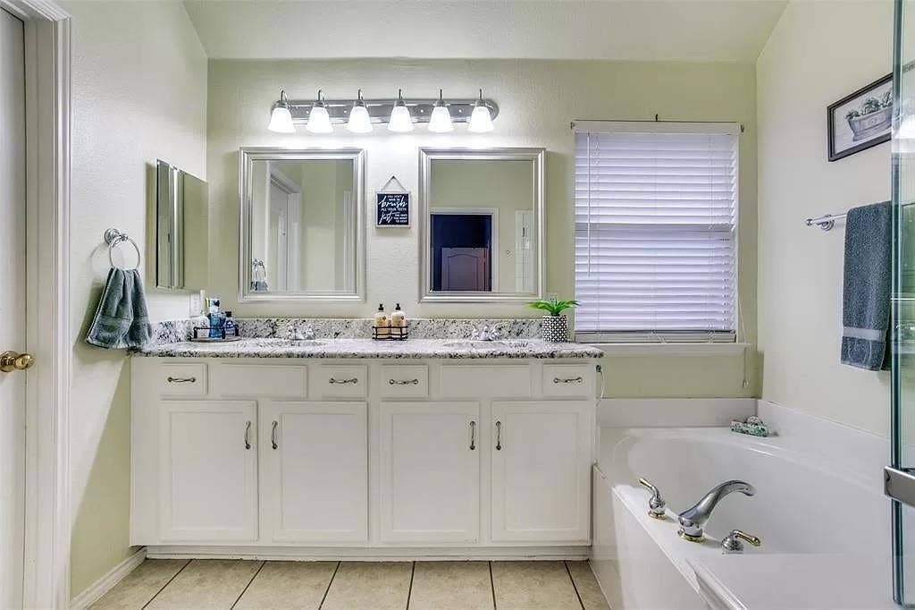 11348 Lockshire Drive, Frisco, TX 75035 11348 Lockshire Drive, Frisco, TX 75035