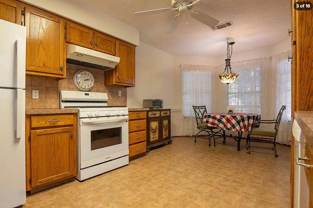 3622 Swafford Street, Arlington, TX 76015 3622 Swafford Street, Arlington, TX 76015