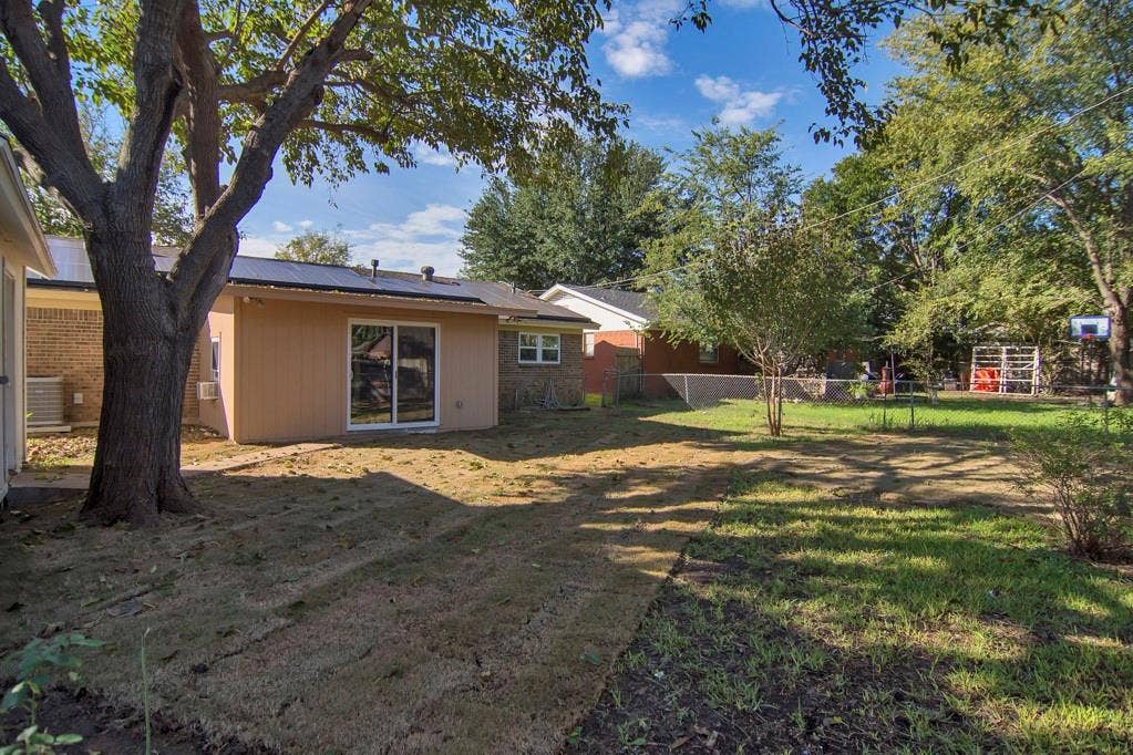 6904 Yorkston Street, Watauga, TX 76148 6904 Yorkston Street, Watauga, TX 76148