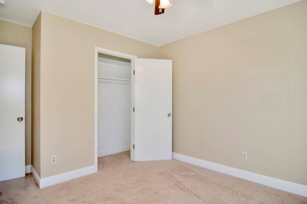 6904 Yorkston Street, Watauga, TX 76148 6904 Yorkston Street, Watauga, TX 76148
