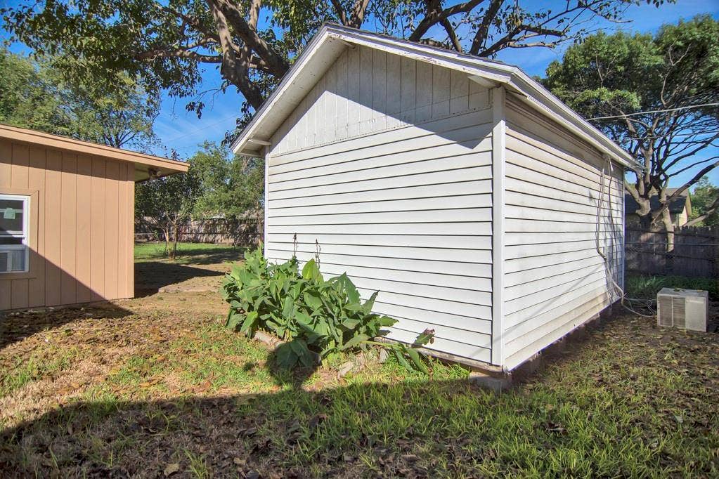 6904 Yorkston Street, Watauga, TX 76148 6904 Yorkston Street, Watauga, TX 76148