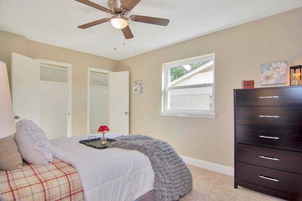 6904 Yorkston Street, Watauga, TX 76148 6904 Yorkston Street, Watauga, TX 76148