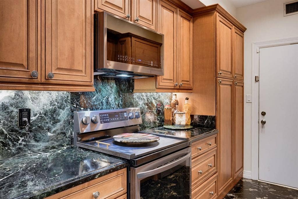 3416 Douglas Avenue, Dallas, TX 75219 3416 Douglas Avenue, Dallas, TX 75219