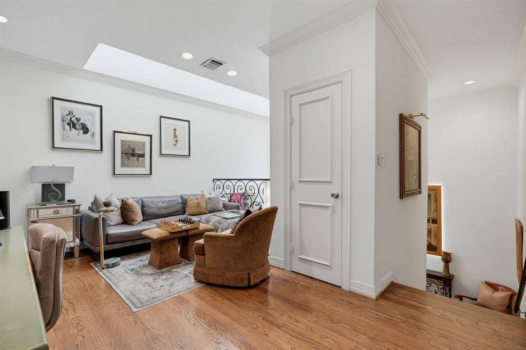 3416 Douglas Avenue, Dallas, TX 75219 3416 Douglas Avenue, Dallas, TX 75219