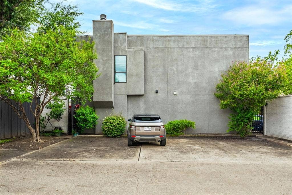 3416 Douglas Avenue, Dallas, TX 75219 3416 Douglas Avenue, Dallas, TX 75219
