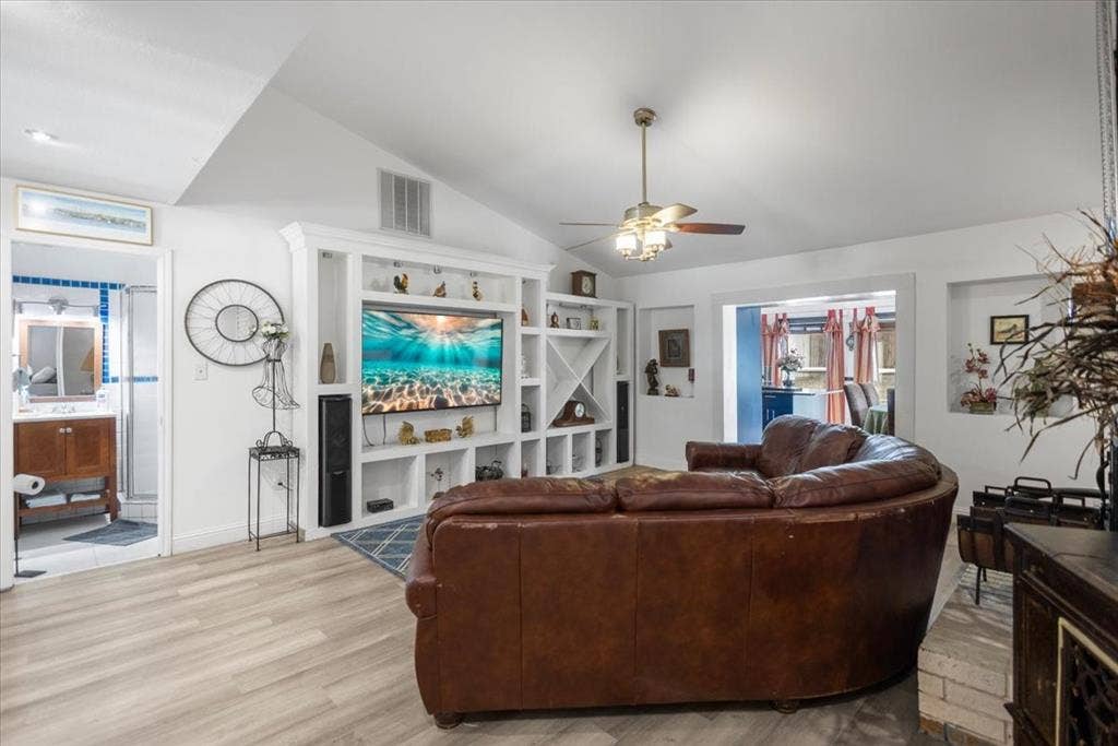 1911 Wisteria Court, Flower Mound, TX 75028 1911 Wisteria Court, Flower Mound, TX 75028