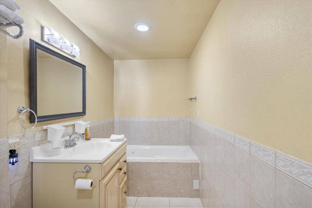 1911 Wisteria Court, Flower Mound, TX 75028 1911 Wisteria Court, Flower Mound, TX 75028