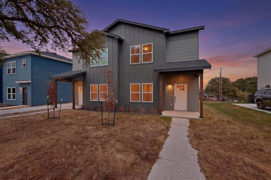 Property photo for 3327 Eastland Street, Fort Worth, TX
