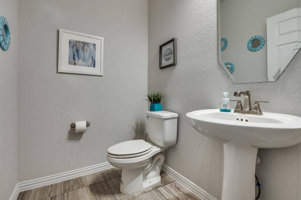 249 Noble Nest Drive, Midlothian, TX 76065 249 Noble Nest Drive, Midlothian, TX 76065