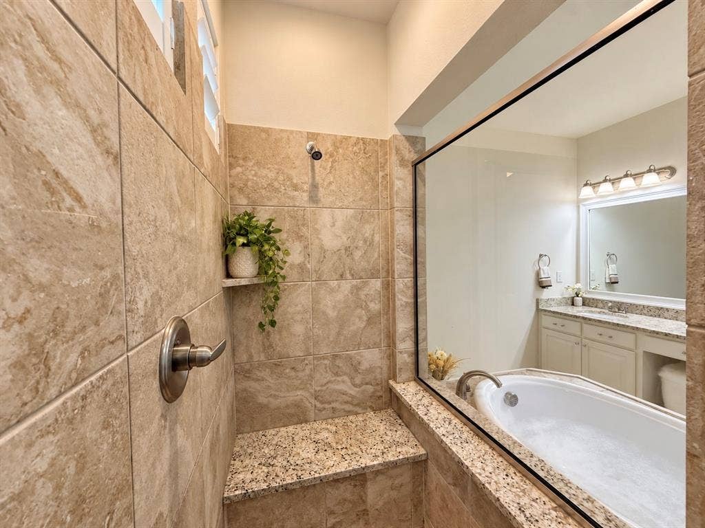 330 Gleneagles Drive, Garland, TX 75040