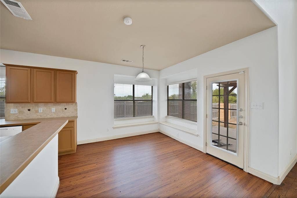 903 Fieldstone Drive, Cedar Hill, TX 75104 903 Fieldstone Drive, Cedar Hill, TX 75104