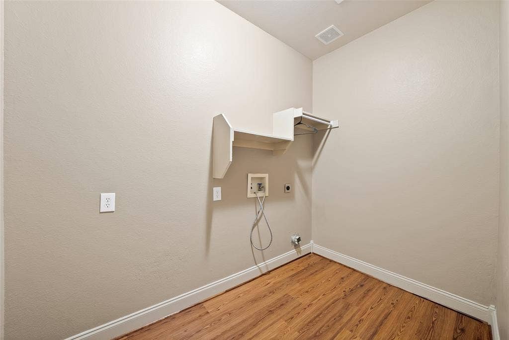 903 Fieldstone Drive, Cedar Hill, TX 75104 903 Fieldstone Drive, Cedar Hill, TX 75104