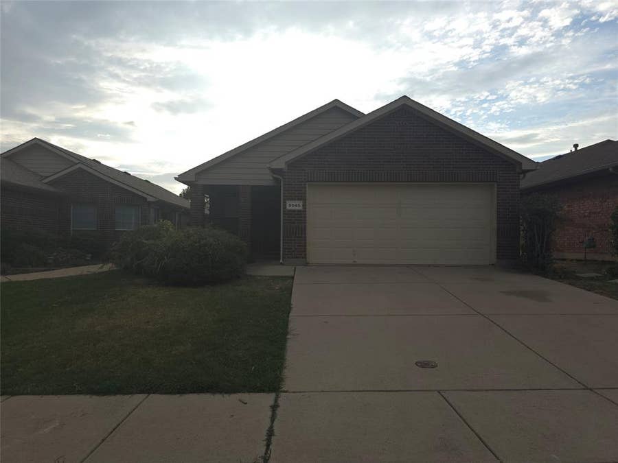 Property photo for 5945 Missy Lane, Fort Worth, TX