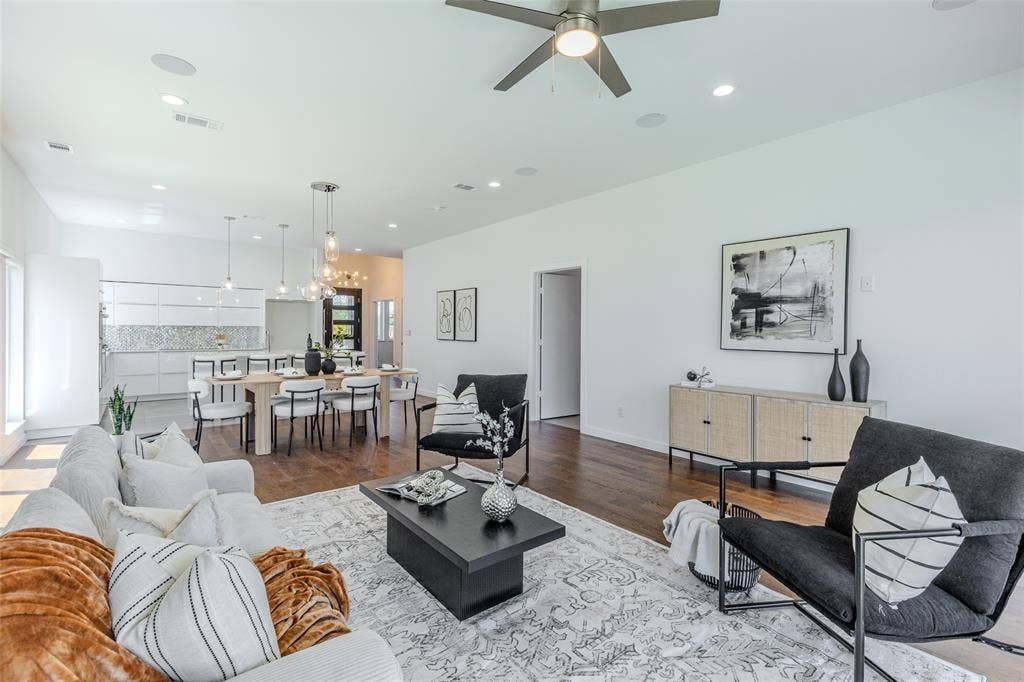 9742 Sunset Drive, Frisco, TX 75033 9742 Sunset Drive, Frisco, TX 75033