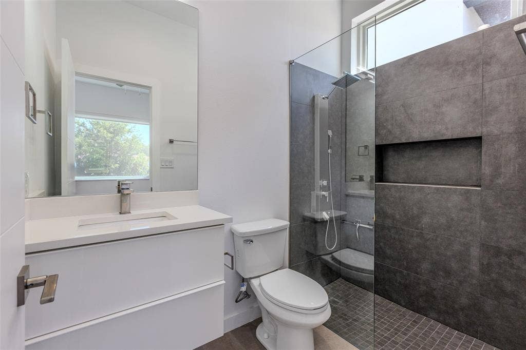 9742 Sunset Drive, Frisco, TX 75033 9742 Sunset Drive, Frisco, TX 75033