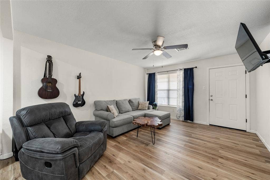 140 Shirley Drive, Lacy Lakeview, TX 76705 140 Shirley Drive, Lacy Lakeview, TX 76705