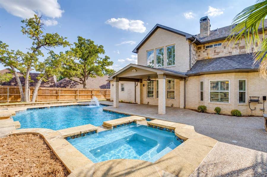 Property photo for 908 Bridle Path, Burleson, TX